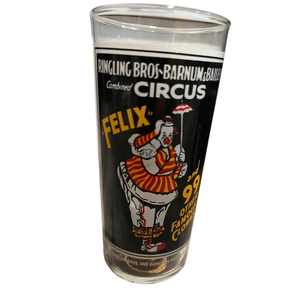 Ringling Bros Barnum & Bailey Circus Felix and 99 Other Famous Clowns Glass 1975